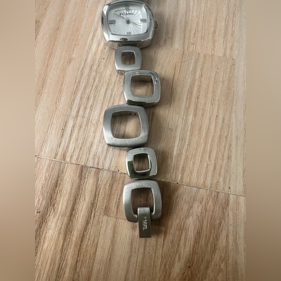 Fossil ladies silver tone retro squares watch NEW BATTERY main image 8